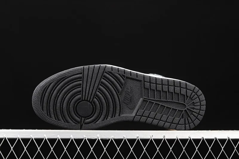 All categories Air Jordan Jordan series basketball shoes Air Jordan 1 High Air Jordan 1 High AJ1 Joe 1 high top white and black 555088-010
